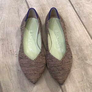 Rothy’s special edition gold metallic The Point flats size 5 like new condition